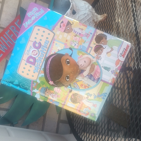 DOC McStuffins/book - Picture 7 of 7